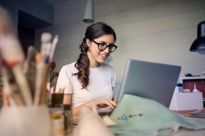 how to start outsourcing business