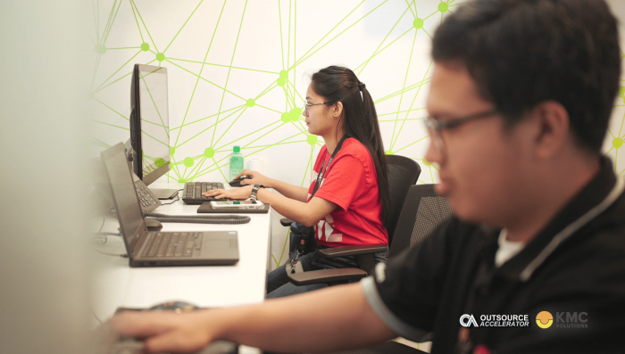 Benefit From a Payroll Specialist Minus the Cost With Outsourcing